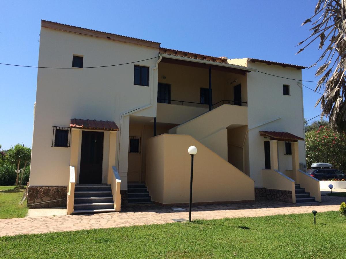 Appart hôtel Avra Lefkimi